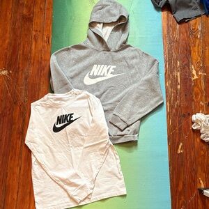 Boys Nike lot- size XL/Mens S